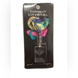 EUROSUN CRYSTAL Canada Souvenir Keychain – Maple Leaf with Colorful Ribbon, NIP